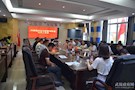 向艳艳为穿紫河街道党员干部上专题党课