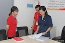 向艳艳调研指导两新组织党建工作